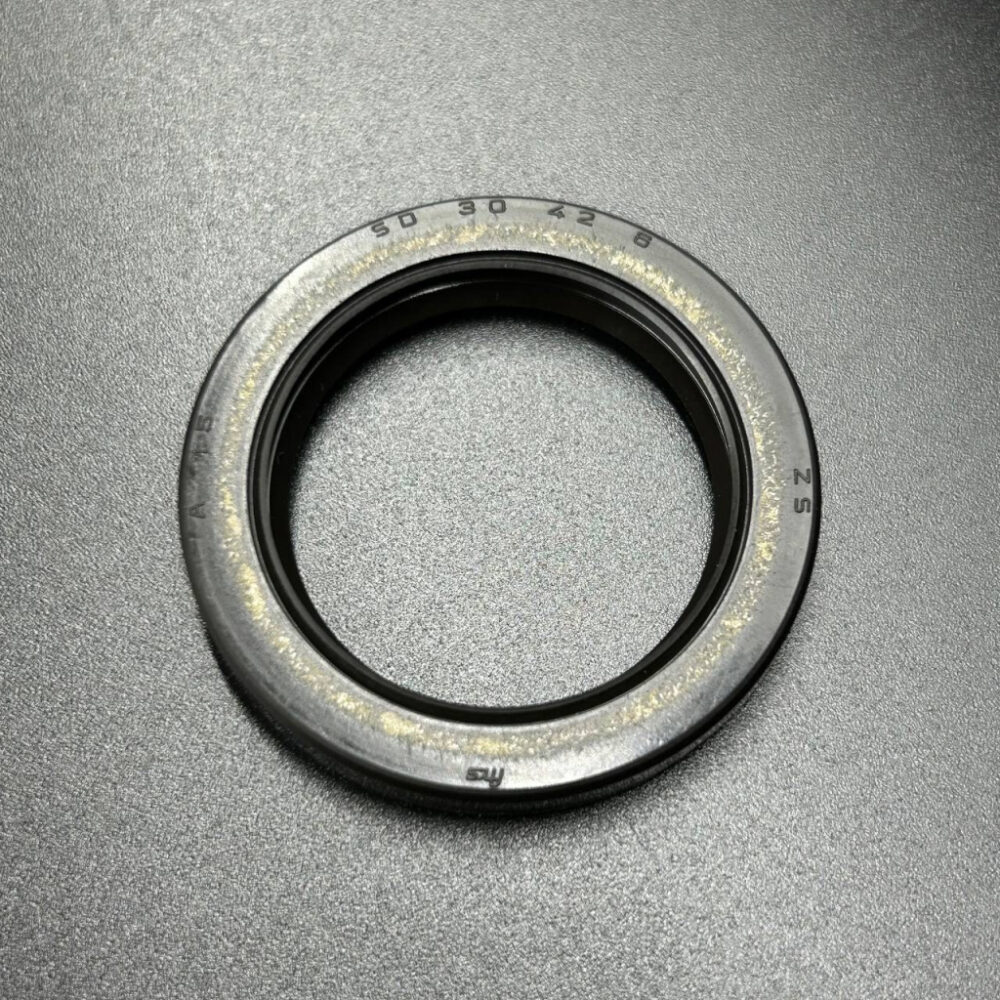Сальник Yamaha (93102-30M56) (30x42x6) (Yamaha)