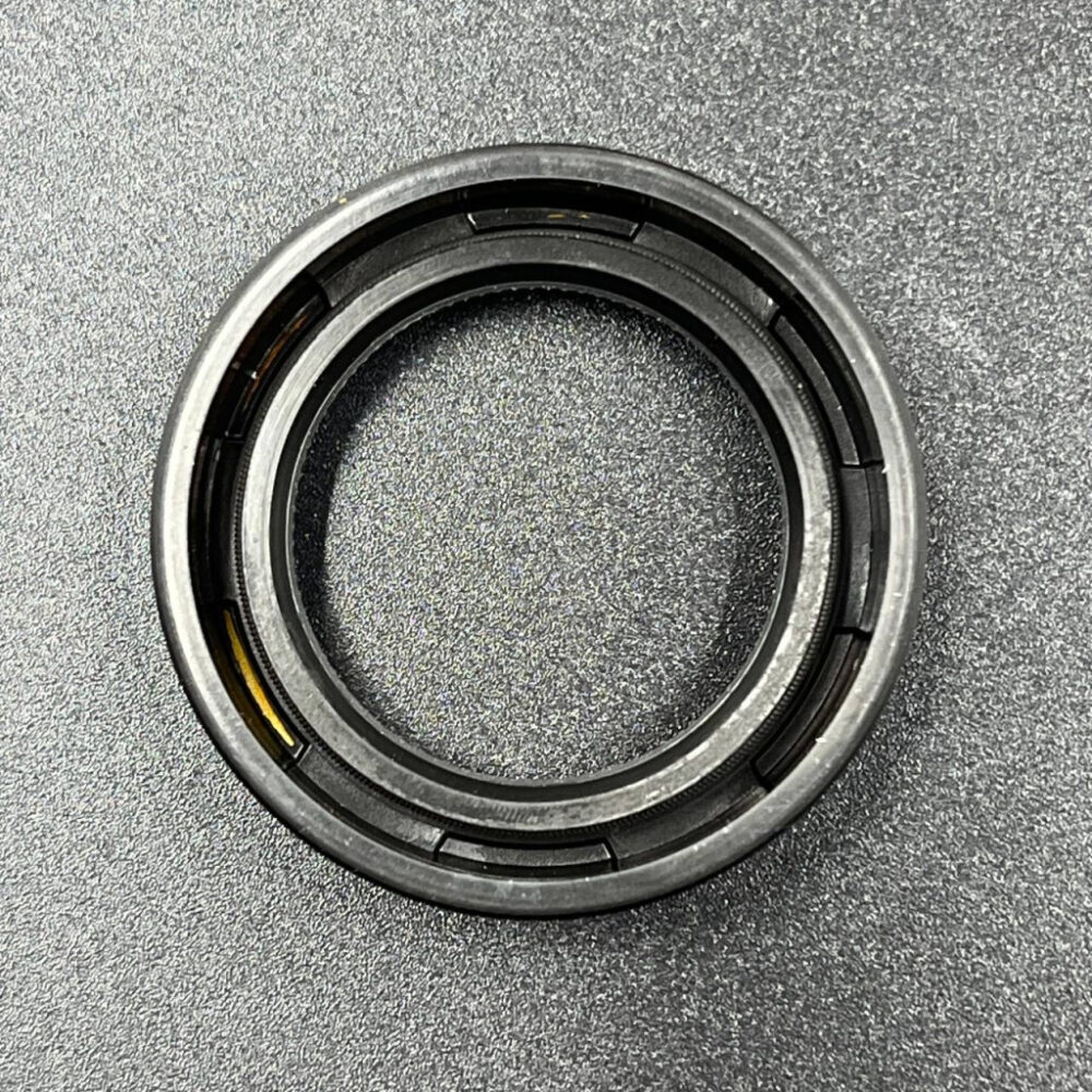 Сальник Yamaha (93101-25M69; F9.9-01.01.00.13) (25x37x7) (Yamaha)