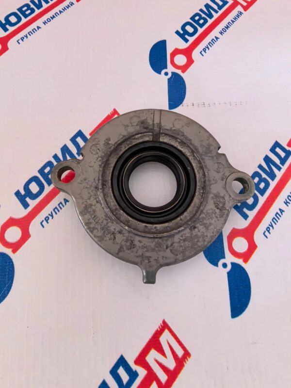 Корпус сальников вертикального вала, Yamaha 6AW-45335-00-CA